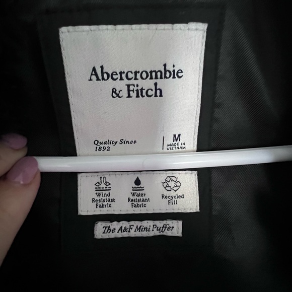 Abercrombie & Fitch Black Women's mini Puffer Jacket with Faux Fur Collar - Picture 3 of 4